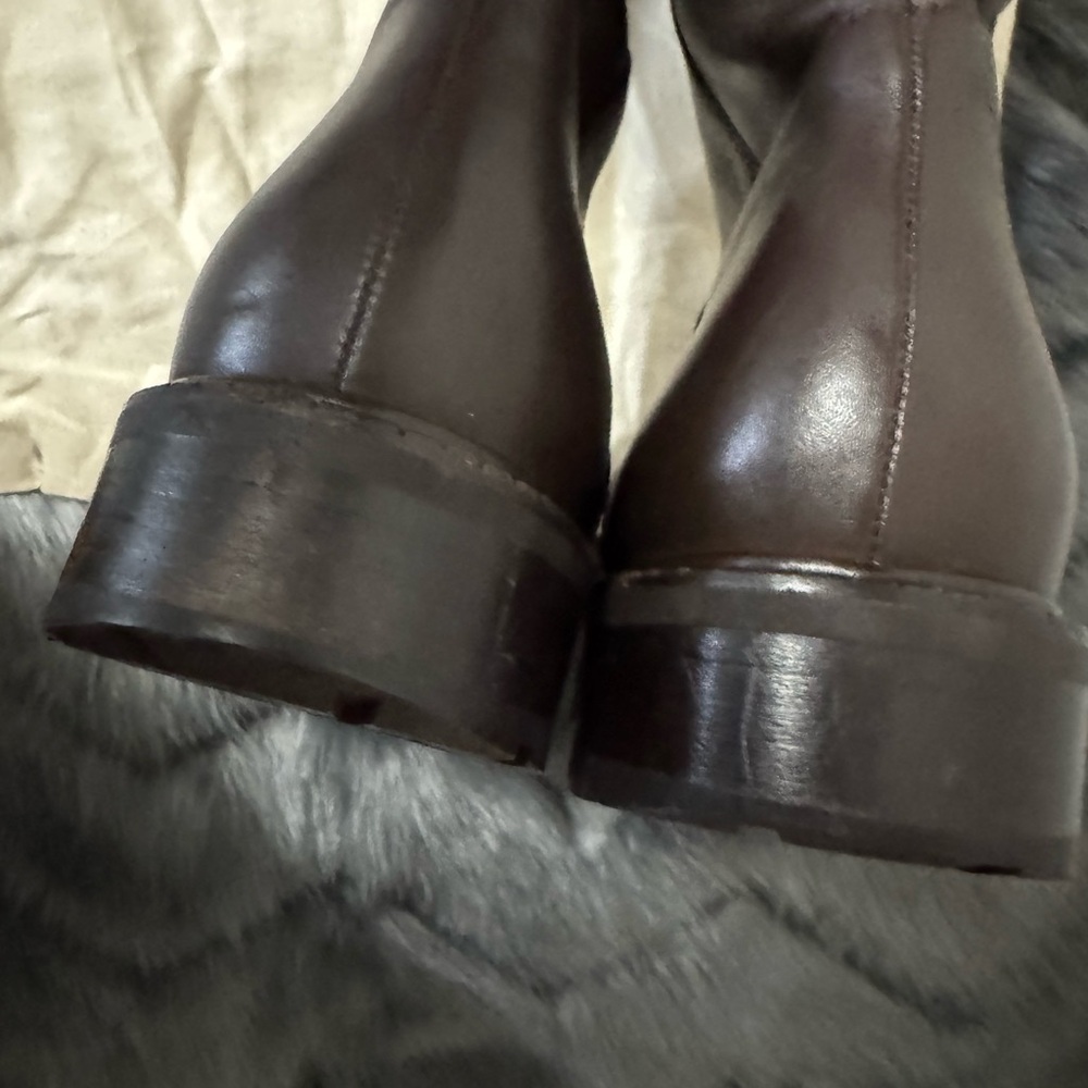 Valentino Garavani Brown Over-the-Knee Leather Boots
Authentic - Picture 3 of 7